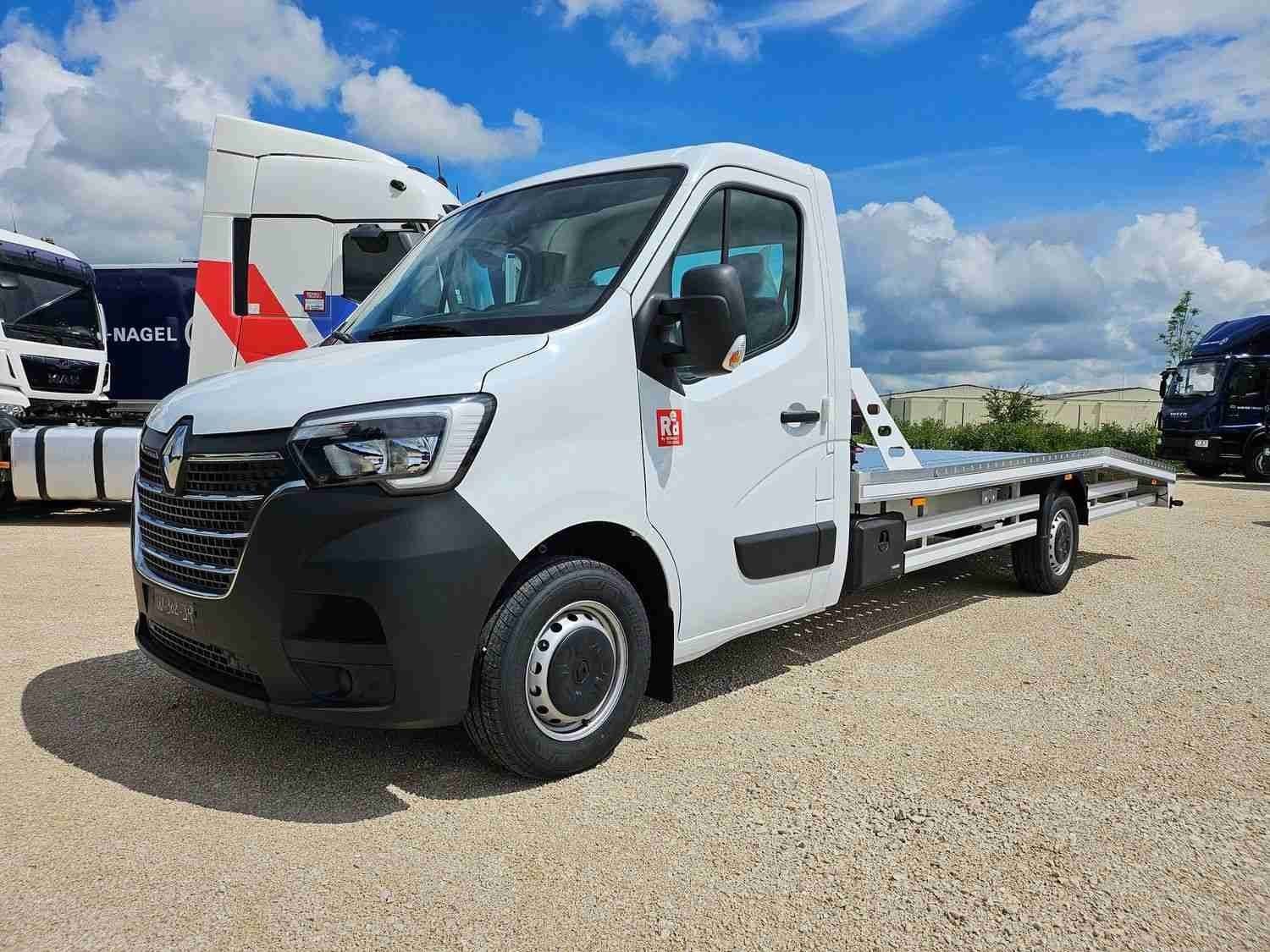 Camion plateau blanc de GA Dépannage